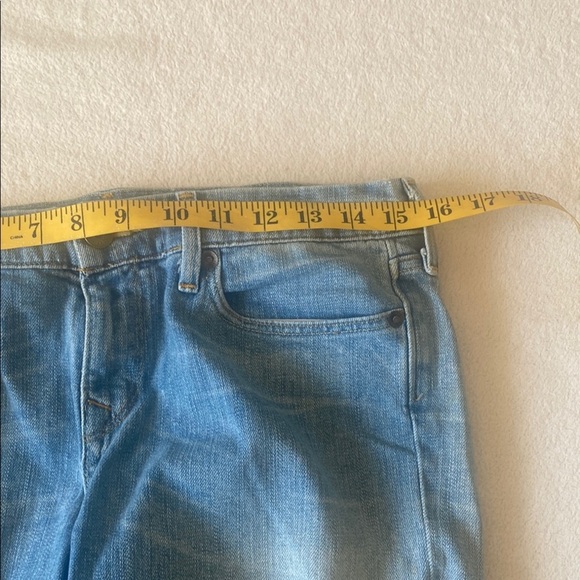 Levi’s Women's Blue Denim Shorts Size 30 - Picture 2 of 7